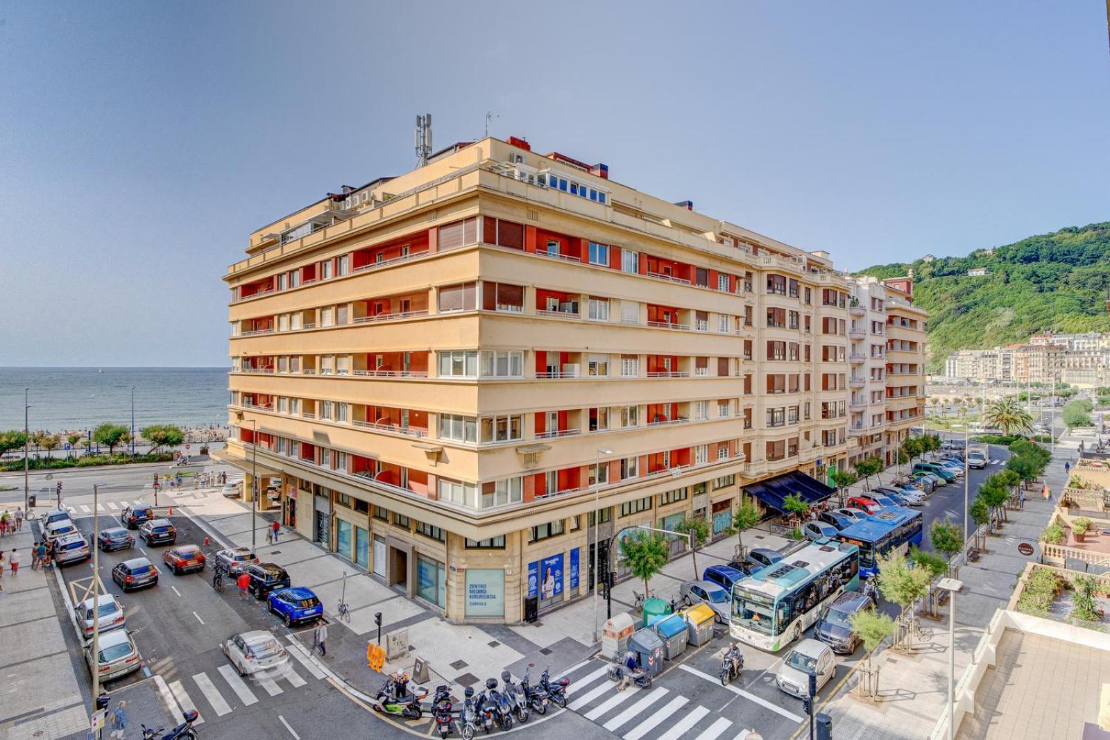 Apartamentos Gran Via By Sanse Holidays San Sebastián Exterior foto